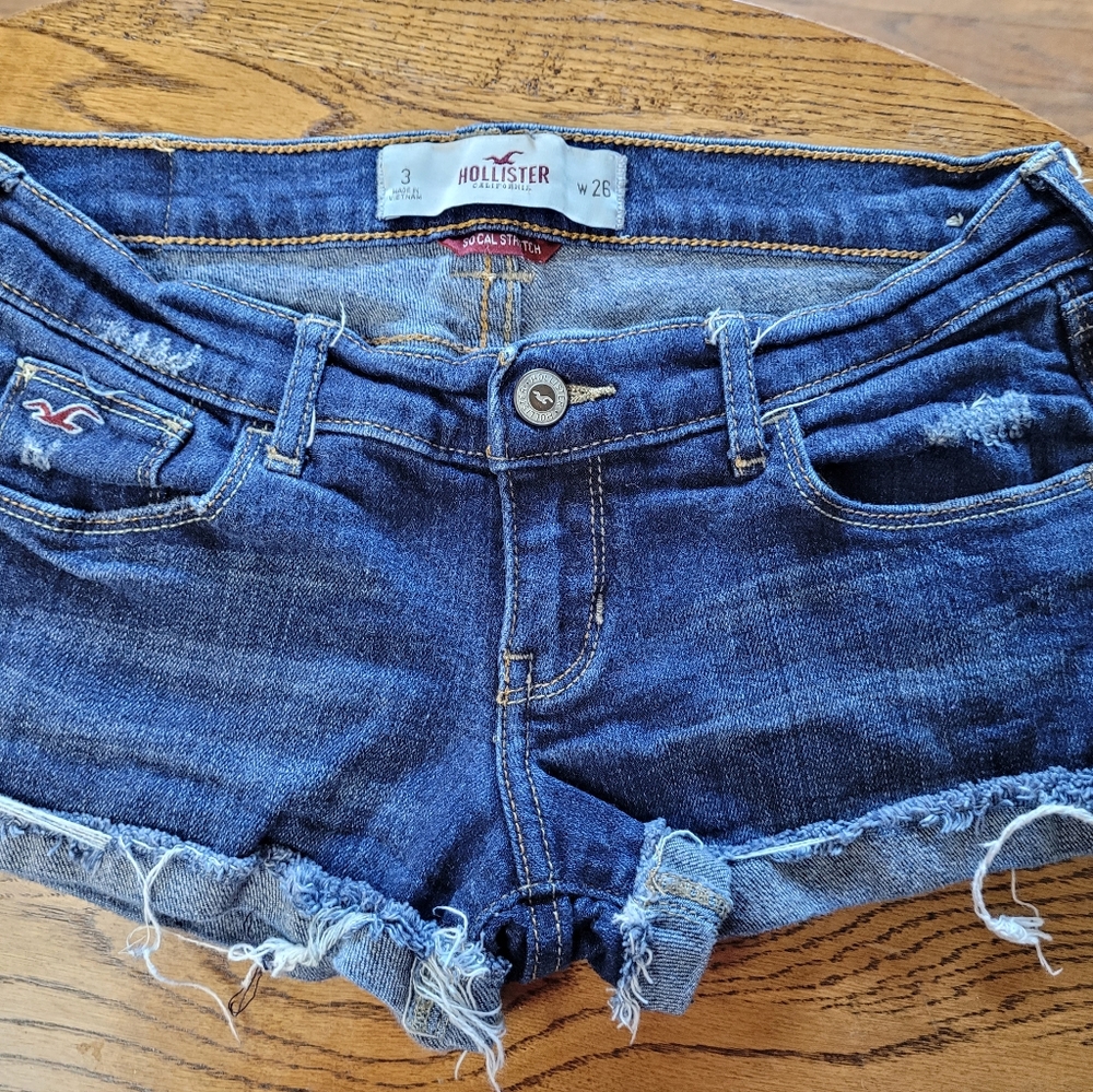 Hollister blue jean shorts sz.3